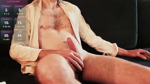 Snapshot of arty_cock chatting on May 2026 08:11:02 AM Arty Cock online show from May 2026 08:11:02 AM