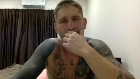 Snapshot of arunboy81 chatting on May 2026 12:59:01 PM Lucash413 online show from May 2026 12:59:01 PM