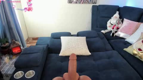 hellen online show from December 2024 06:13:01 PM