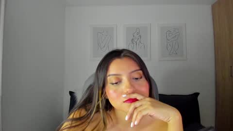 Snapshot of ary_cam230 chatting on December 2024 11:59:02 PM Zahaara online show from December 2024 11:59:02 PM