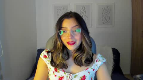 Snapshot of ary_cam230 chatting on December 2024 10:25:02 PM Zahaara online show from December 2024 10:25:02 PM