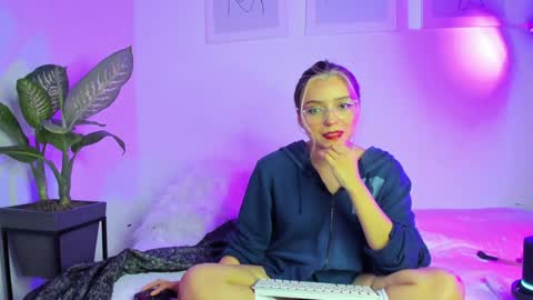 Snapshot of ary_cam230 chatting on January 2025 10:38:01 PM Zahaara online show from January 2025 10:38:01 PM