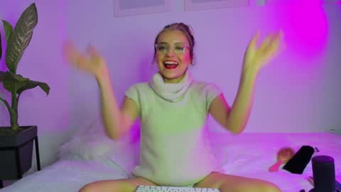 Snapshot of ary_cam230 chatting on February 2025 12:19:02 AM Zahaara online show from February 2025 12:19:02 AM