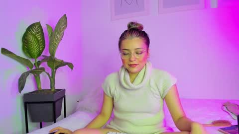 Snapshot of ary_cam230 chatting on February 2025 03:32:02 AM Zahaara online show from February 2025 03:32:02 AM