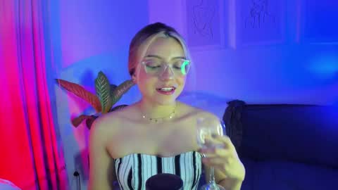 Snapshot of ary_cam230 chatting on February 2025 11:20:01 PM Zahaara online show from February 2025 11:20:01 PM