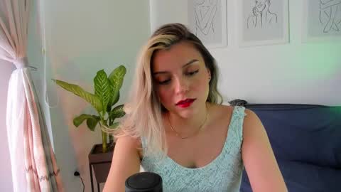 Snapshot of ary_cam230 chatting on February 2025 09:26:02 PM Zahaara online show from February 2025 09:26:02 PM