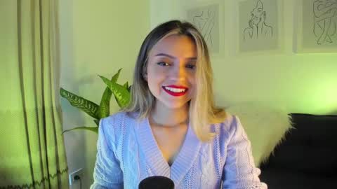 Snapshot of ary_cam230 chatting on February 2025 08:30:02 PM Zahaara online show from February 2025 08:30:02 PM