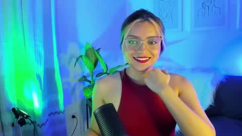 Snapshot of ary_cam230 chatting on March 2025 01:04:02 AM Zahaara online show from March 2025 01:04:02 AM