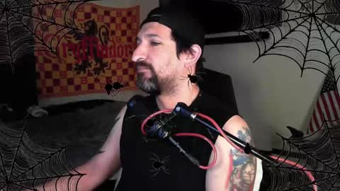devilPup75 online show from October 2025 12:36:02 PM