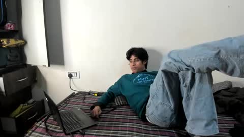 Snapshot of ash2730 chatting on February 2025 09:00:02 AM ash2730 online show from February 2025 09:00:02 AM