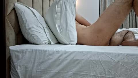 ash_king21 online show from February 2025 08:17:02 PM