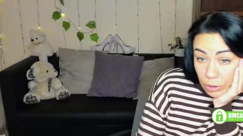 Anna online show from February 2025 12:29:01 PM