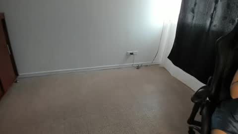 ash_smith1 online show from March 2025 08:16:01 PM