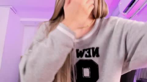 ash_valentine online show from April 2026 07:47:02 PM