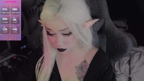 Snapshot of asha_nekooo chatting on February 2026 11:31:02 PM Sasha next stream December 4st at 0000- 0030 am German time online show from February 2026 11:31:02 PM