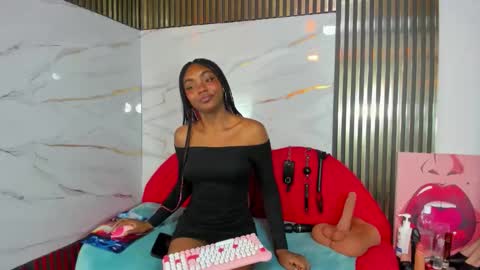 Snapshot of asha_zuri69 chatting on June 2026 01:37:01 PM asha_zuri69 online show from June 2026 01:37:01 PM