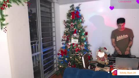 Ashley And Ryan  online show from December 2025 11:44:01 PM