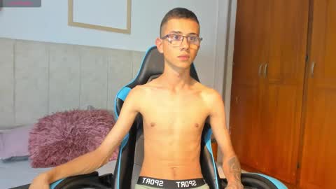   Asher  online show from January 2026 09:18:01 PM