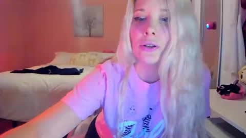 Ashley online show from October 2025 10:39:02 PM