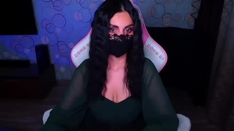   Yasmina   online show from November 2025 04:05:01 AM