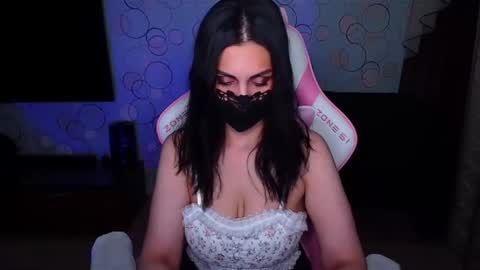   Yasmina   online show from February 2026 03:27:01 AM