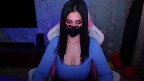   Yasmina   online show from April 2026 05:12:02 AM