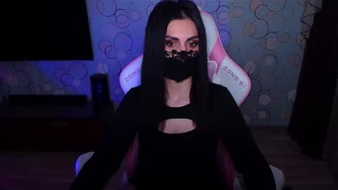 Snapshot of ashley__cooper__ chatting on April 2026 04:05:02 AM Yasmina online show from April 2026 04:05:02 AM