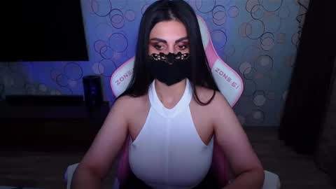 Snapshot of ashley__cooper__ chatting on June 2026 07:36:01 AM Yasmina online show from June 2026 07:36:01 AM