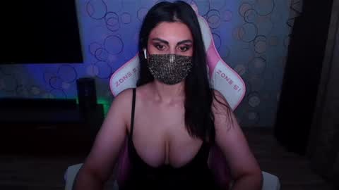   Yasmina   online show from June 2026 06:12:01 AM