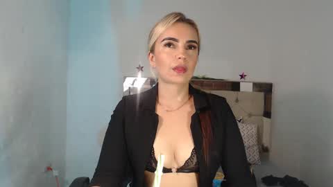 ashley__tylor online show from March 2025 02:09:02 AM