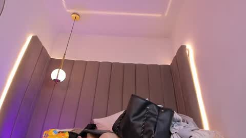 ashley_beaomunt online show from June 2026 11:31:01 AM