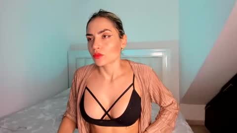 ashley_blair online show from December 2024 06:19:01 PM