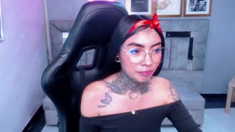 ashley_blum_v online show from September 2025 07:48:01 PM