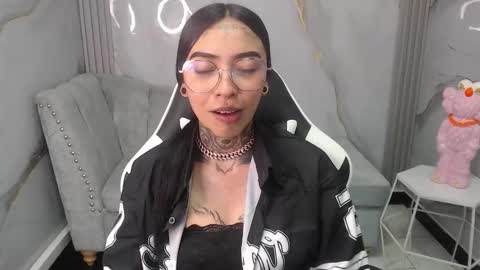 ashley_blum_v online show from October 2025 08:11:02 PM