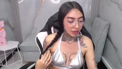 ashley_blum_v online show from October 2025 01:17:01 AM