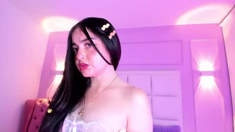 Snapshot of ashley_petit chatting on June 2026 01:15:01 PM ashley_petit online show from June 2026 01:15:01 PM