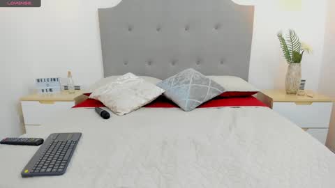 Snapshot of ashleyknightt chatting on December 2024 06:17:02 PM Ashley knight online show from December 2024 06:17:02 PM