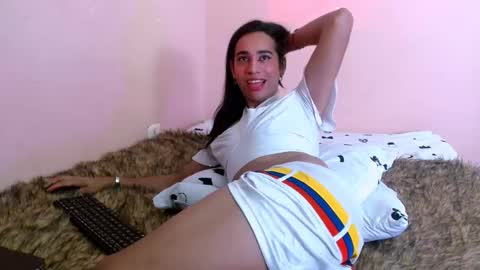 Snapshot of ashleypetite_ chatting on September 2025 07:28:01 PM Ashley online show from September 2025 07:28:01 PM