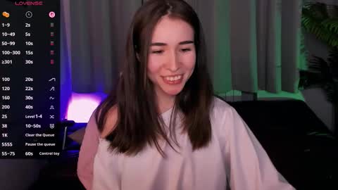 Ashley online show from December 2025 01:31:01 PM