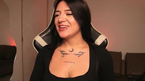 Ashley Lauren online show from March 2026 07:53:01 PM