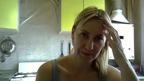 Snapshot of ashleyxhoney chatting on September 2025 06:35:01 AM AshleyXHoney online show from September 2025 06:35:01 AM