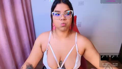 Ashleyy18   online show from February 2025 09:48:01 AM