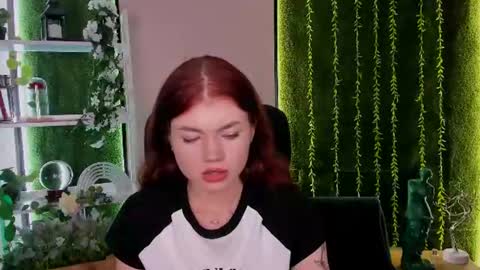 Snapshot of ashli_bright chatting on August 2026 07:06:01 PM Ashli online show from August 2026 07:06:01 PM