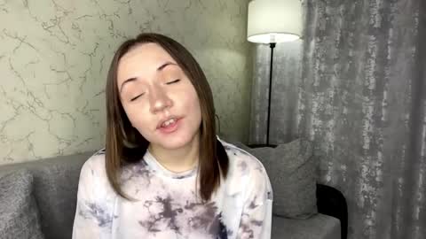 Snapshot of ashliitaliano chatting on April 2026 04:13:01 PM Lily online show from April 2026 04:13:01 PM