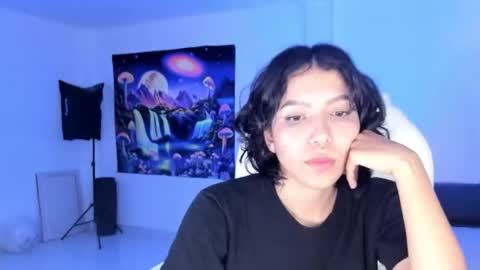 Fer online show from March 2025 01:58:01 AM