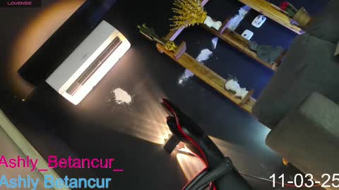 Ashly Betancur  online show from March 2025 01:36:02 AM