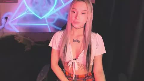 Mila online show from February 2026 05:17:01 AM