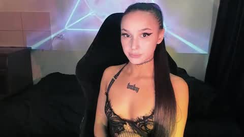 Mila online show from June 2026 05:35:02 AM