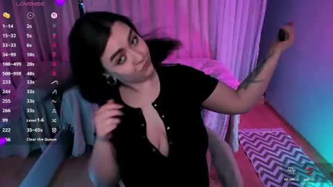 Snapshot of ashton_heidi chatting on June 2026 10:21:02 PM Your girlfriend online show from June 2026 10:21:02 PM