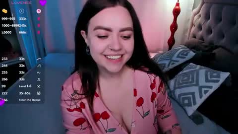 Snapshot of ashton_heidi chatting on June 2026 12:04:01 AM Your girlfriend online show from June 2026 12:04:01 AM